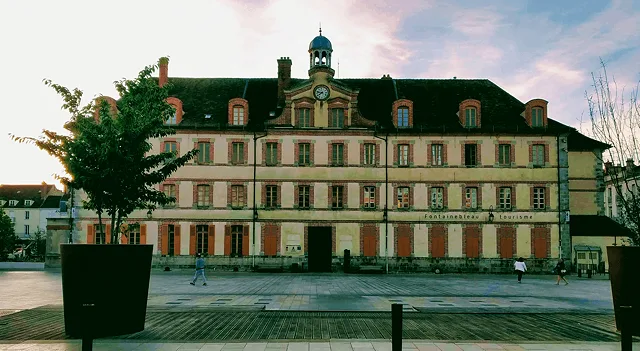 Place de la République de Fontainebleau (Septembre 2018)