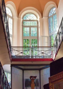 Vue de la coursive à la Prison de Fontainebleau