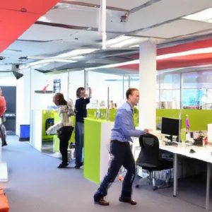découvrez picsellia, une entreprise en pleine croissance qui annonce l'ouverture d'un nouveau pôle de recherche dédié à l'intelligence artificielle et à la vision par ordinateur. cette expansion ambitieuse s'inscrit dans une stratégie de développement avant une levée de fonds prévue, affirmant son engagement envers l'innovation technologique.