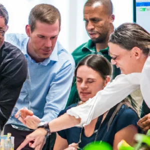 découvrez comment le gouvernement français lance une expérimentation innovante d'intelligence artificielle dans la fonction publique, visant à améliorer l'efficacité des services et à transformer le quotidien des agents. soyez au cœur des nouvelles technologies au service de l'administration publique.